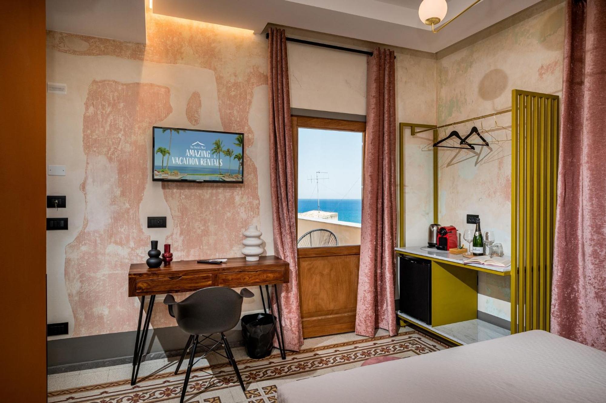 Art E Dimora - Boutique Room. Castellammare del Golfo Bagian luar foto